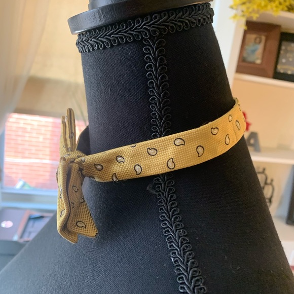 COPY - TOMMY HILFIGER  (Yellow, gray and blue) BOW TIE - Picture 10 of 10